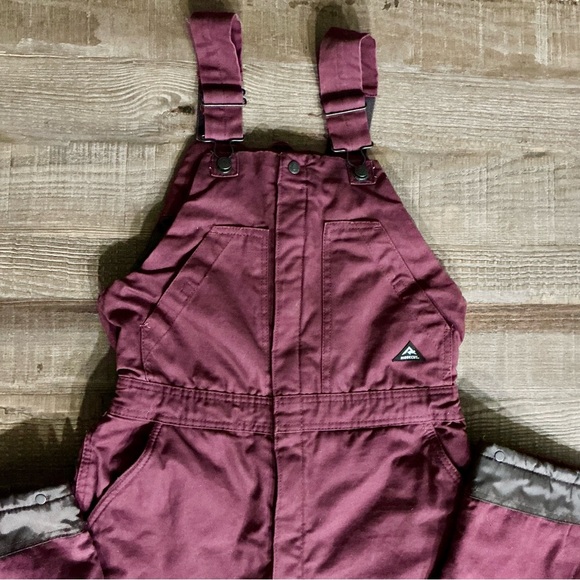 Ridgecut Women's Burgundy Bib Overalls Size Medium - Picture 3 of 14